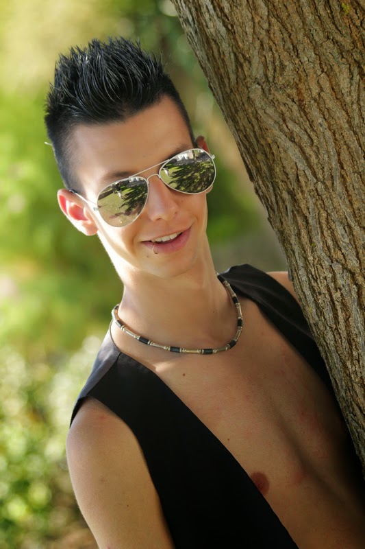 Teddy Works Porn Star Picture