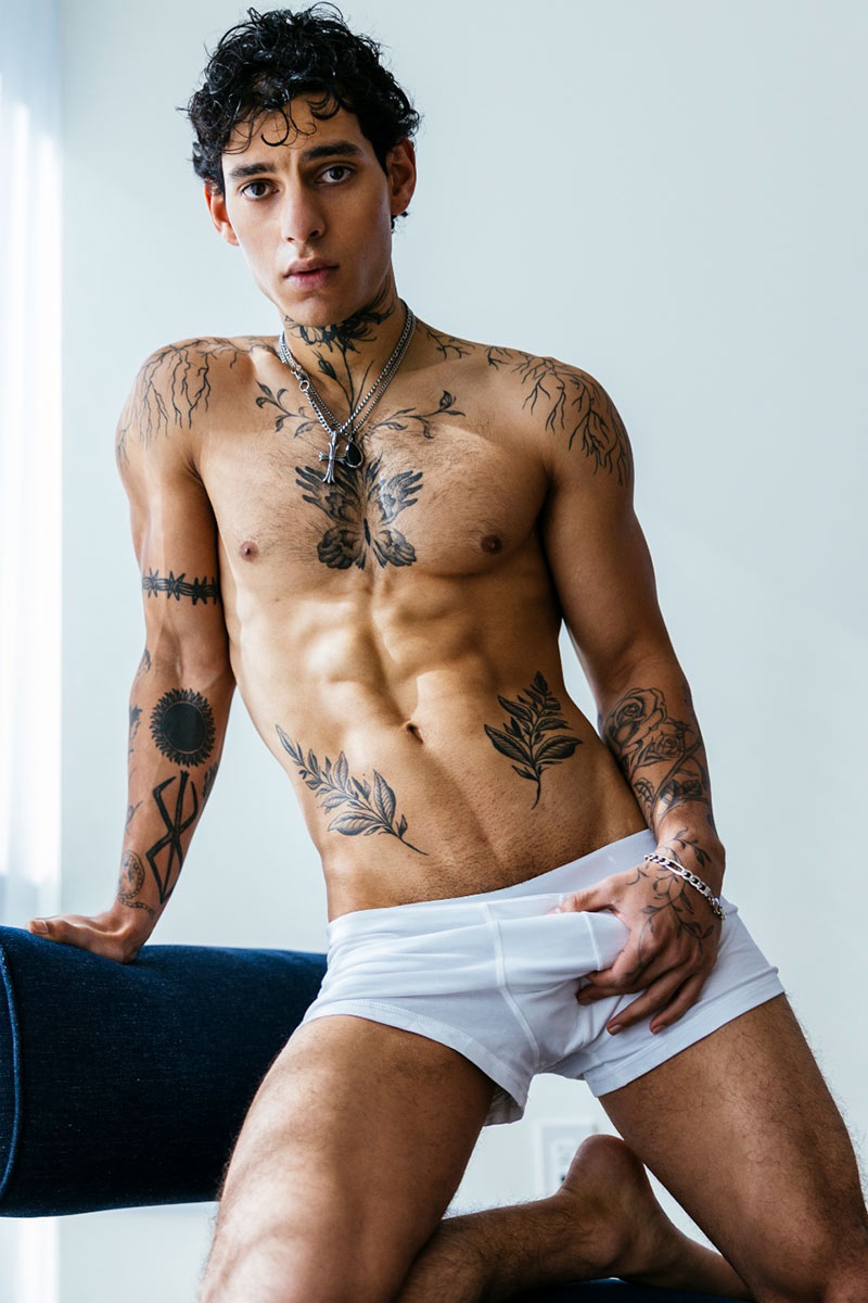 Lyle Isira Porn Star Picture