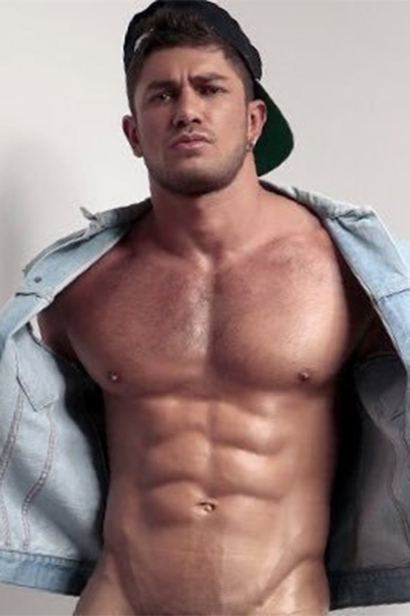 Dato Foland